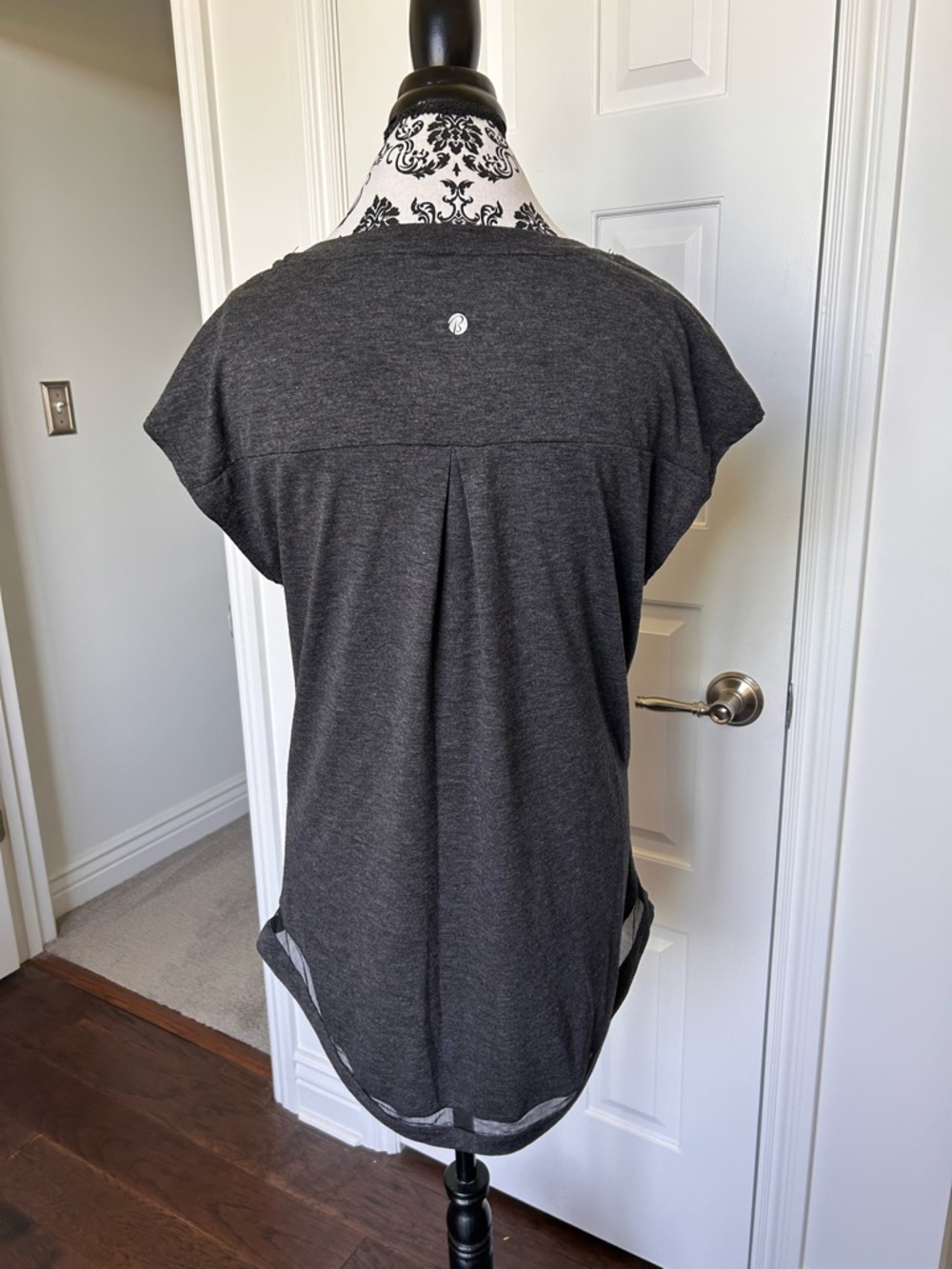 Bally Total Fitness XL sleeveless top - Picture 2 of 6